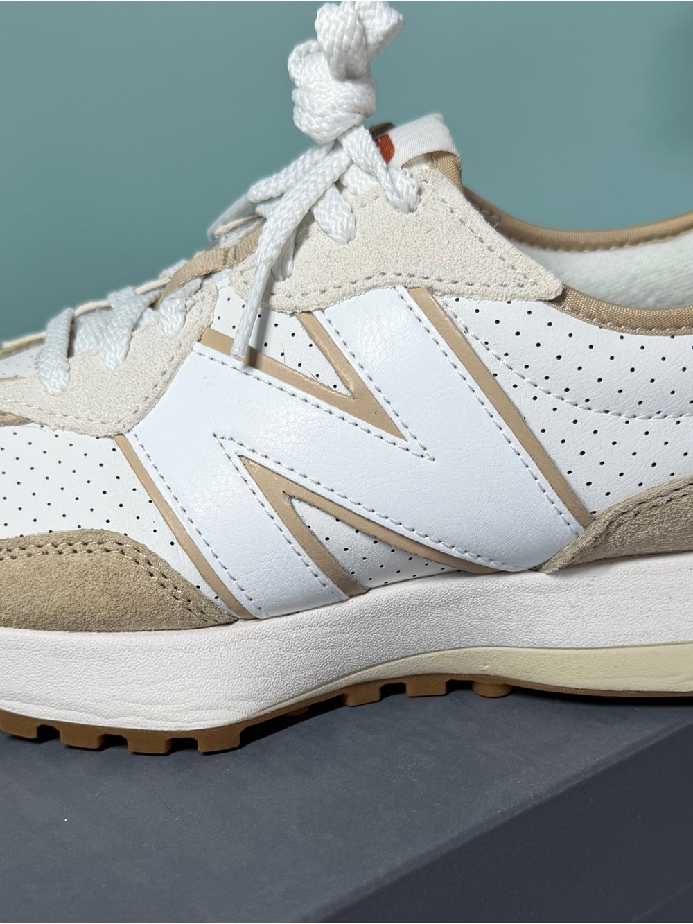 New Balance White and Tan New Balance 327 'Incense Sea Salt' (MS327PS) size 8 W - Picture 11 of 13